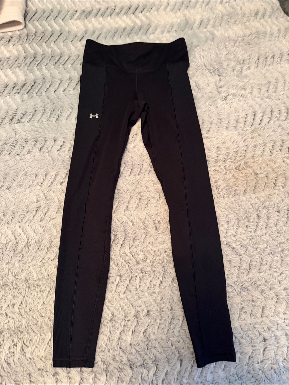 Under Armour Black High-Waist Performance Leggings full length S LikeNew